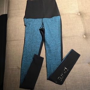 NWOT Pure Barre Gemini Tight by Splits59 (M)